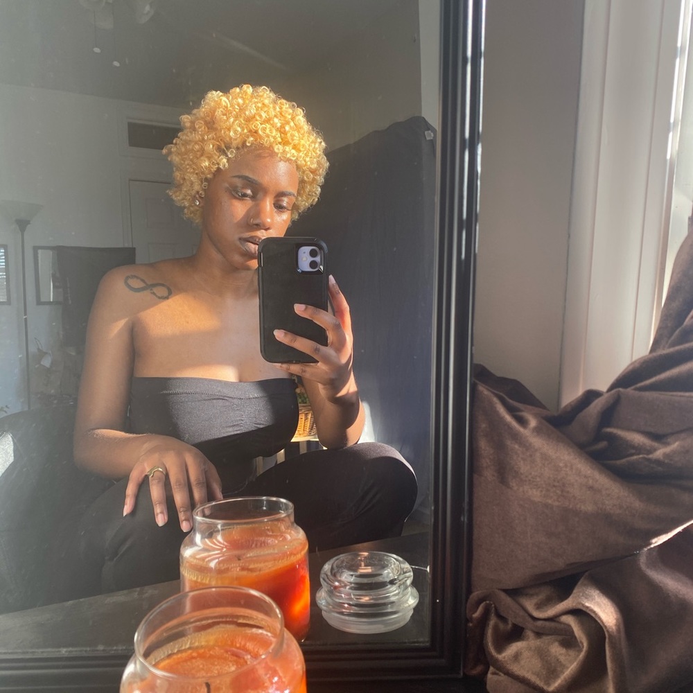 Meet your Posher, Jamari
